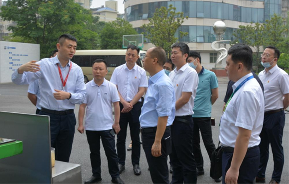 长沙市芙蓉区区委书记周春晖一行莅临湖南区域公司调研